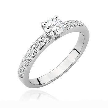 Pierścionek zaręczynowy z białego złota z brylantami certyfikat IGI 0.60