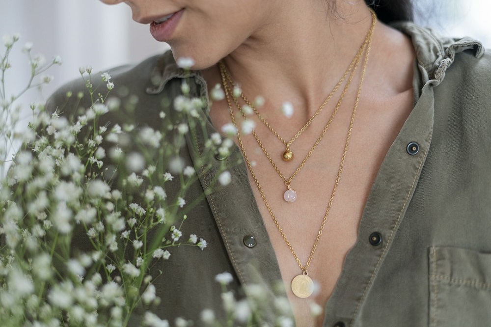 zawieszki na łańcuszkach