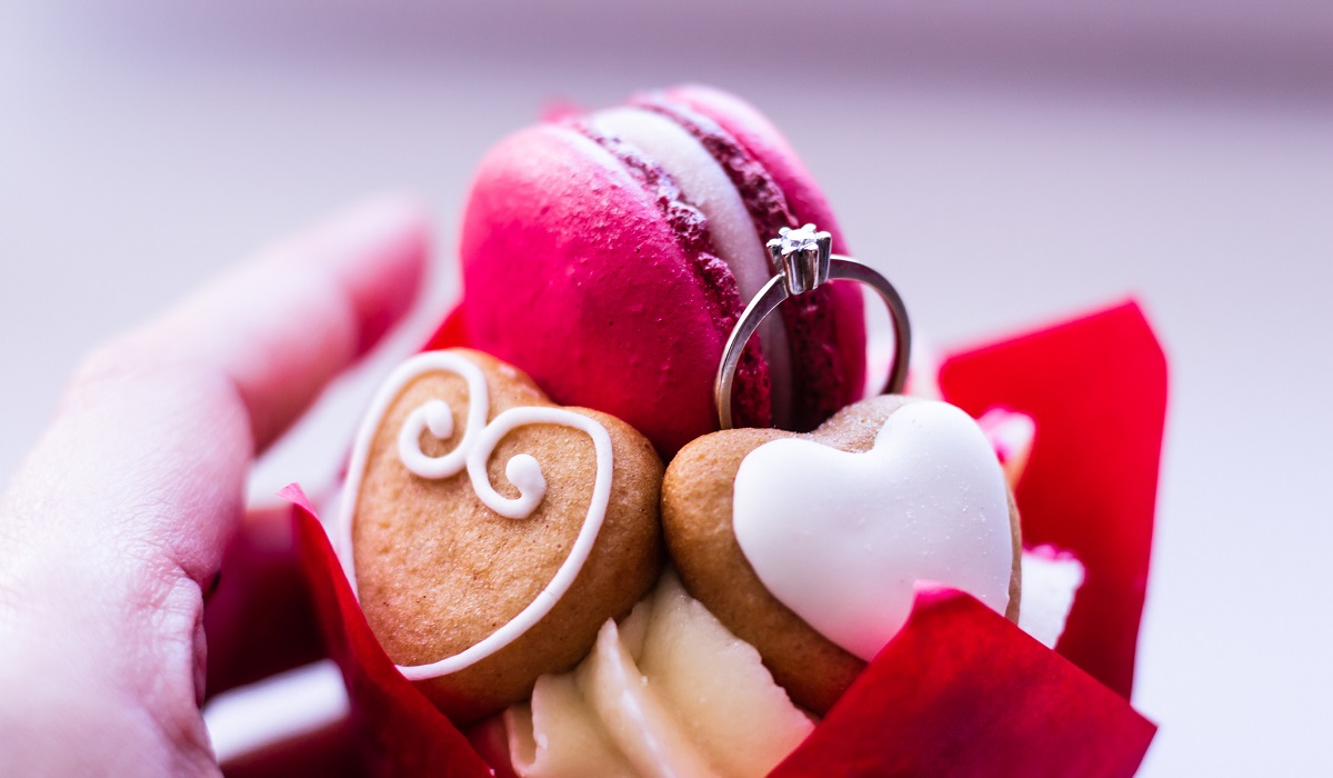 pierścionek w ciastku